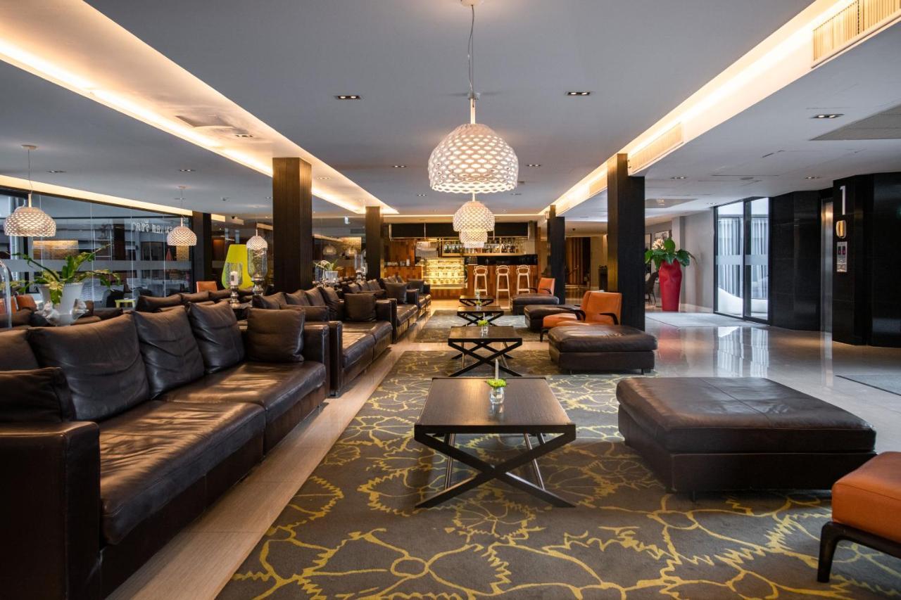 S Ratchada Leisure Hotel - Sha Plus Bangkok Esterno foto The lobby of the hotel